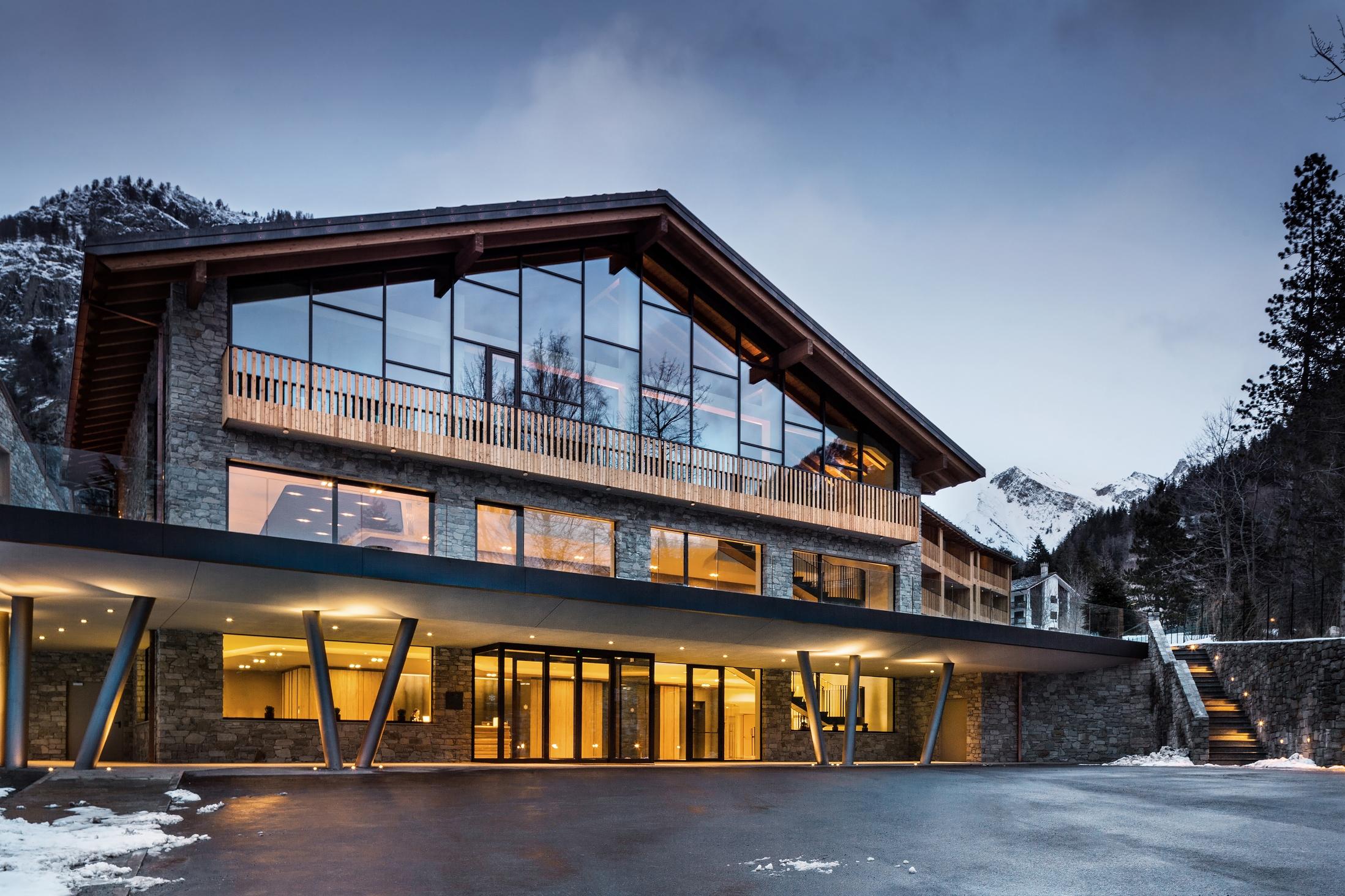 Grand Hotel Courmayeur Mont Blanc, By R Collection Hotels المظهر الخارجي الصورة