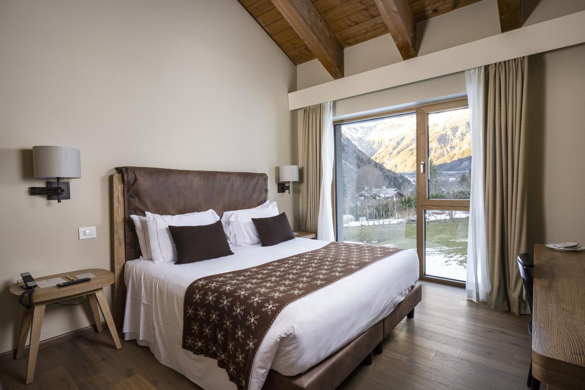 Grand Hotel Courmayeur Mont Blanc, By R Collection Hotels الغرفة الصورة
